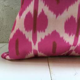 Handwoven Silk Ikat Pillow Cover 24x24, Modern Accent - thumbnail 3