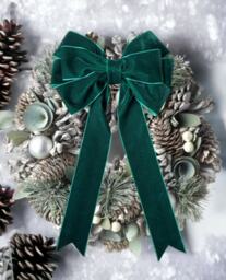 Luxury Velvet Green 8 Inch Bow With Back Tie. Christmas, Wreaths, Decor