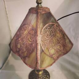 stained Glass Lamp - thumbnail 4