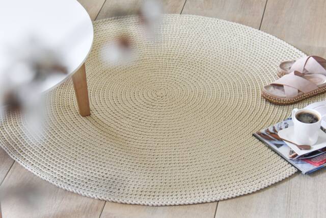 Knitted Children Rug/ Knitting Chunky Nursery Room Rugs/ Area Rug Round/ Cream - image 1