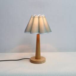Handmade Medium Green Fabric Table Lamp With Wooden Base - thumbnail 4