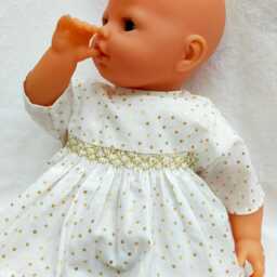 Enchanted Outfit & Magical Gold Smocking For A 42cm Doll - thumbnail 3