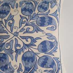 Suzani Cushion Cover, Handmade Uzbek Silk Embroidered Decorative Pillowcase, Throw Pillow 46x42 cm - thumbnail 2