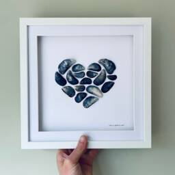 Mussel Shell Heart Picture - Framed Wall Art Handmade in Cornwall - thumbnail 2