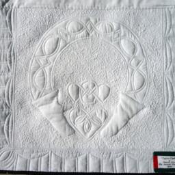 Irish Claddagh Celtic Knot Quilt Quilted Wall Hanging Art - thumbnail 4
