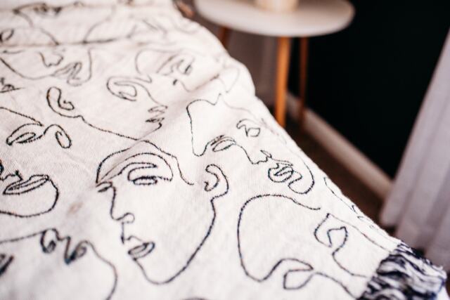 Minimalist Faces Throw Blanket, Black & White Line Art, Woven Cotton - image 1