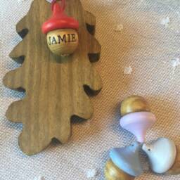 Wooden Hanging Oak Leaf & Personalised Acorn - Children Gift Keepsake Memory Mother's Day Easter Home Decor New Home Gift - thumbnail 2