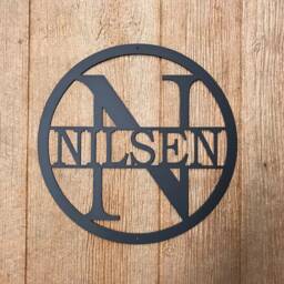 20 Inch Circle Monogrammed Metal Sign With Family Last Name, Wall Art, Personalized Monogram Sign, Custom With Name - thumbnail 3