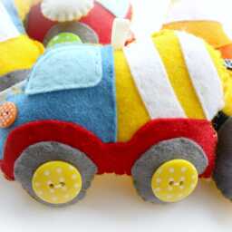 Felt Construction Vehicle Garland. Handmade Set Of 6 Felt Decorations - thumbnail 2