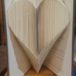 Folded Book Art - Heart - thumbnail 3