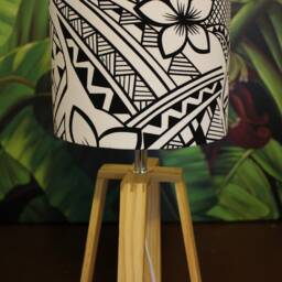 White & Black Samoan Floral Lampshade - Tropical Tribal Polynesian Design Lamp - thumbnail 2