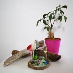 Paperweight Pink Spatula Bird At The Water's Edge Scene Entirely Hand Made - thumbnail 3