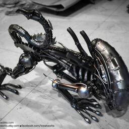 Recycled Metal Crouching Horror Monster - Medium Item - thumbnail 2