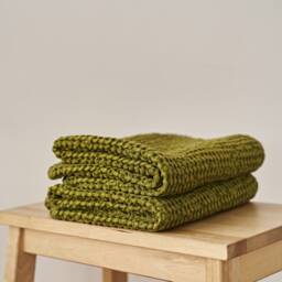 Set Of 2 Moss Green Linen Waffle Hand Towels With Loop - thumbnail 3
