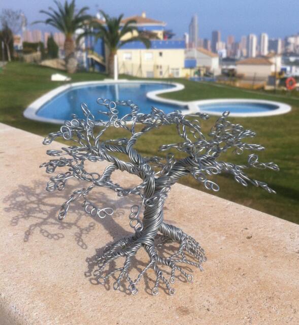 Small Wire Tree Of Life - image 1
