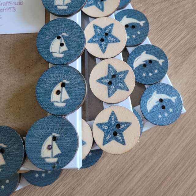 Blue & White Wooden Nautical Themed Button Photo Frame 4 X 6 Inches - image 1
