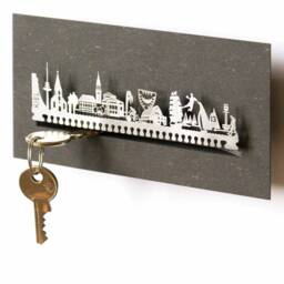Kiel Souvenir Gift Tube - Marine City Landmarks & Symbols Perfect Week Keepsake Ideal Maritime & For Fans - thumbnail 1