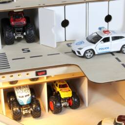 Toy Car Garage 1/64 Scale Wooden Parking Lot Display - thumbnail 4