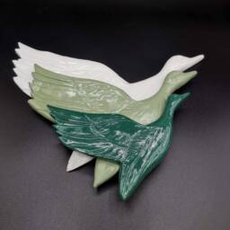 3D Flying Swans Wall Sculpture Stone Cast Plaster Art-Bird Wall Decor - thumbnail 1