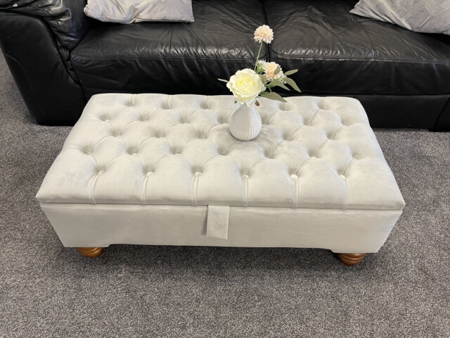 Handmade Chesterfield High End Upholstered Footstool Footrest Ottoman Box With Storage - image 1