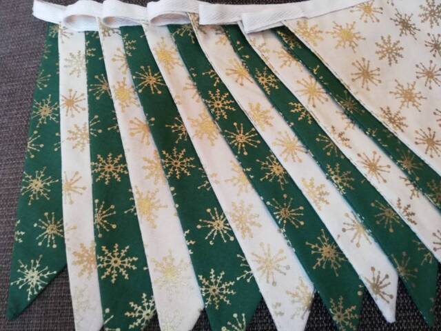 Christmas Green, Cream & Gold Snowflake Bunting. #christmasgarland #traditionalchristmas #shopsmall - image 1