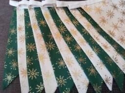 Christmas Green, Cream & Gold Snowflake Bunting. #christmasgarland #traditionalchristmas #shopsmall - thumbnail 1