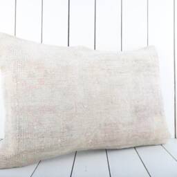 Handmade Turkish Kilim Pillow Cover Vintage Anatolian Design - 16x24 - thumbnail 2