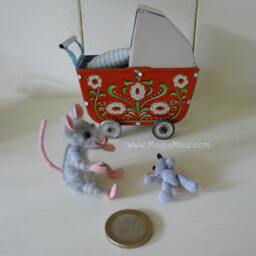 Felted Baby Mouse With Dolly & Antique Tin Litho Pram - thumbnail 3
