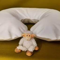 Adjustable Scottish Wool Neck Pillow Travel Comfort, Removable Cotton Cover - thumbnail 2