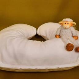 Adjustable Scottish Wool Neck Pillow Travel Comfort, Removable Cotton Cover - thumbnail 3