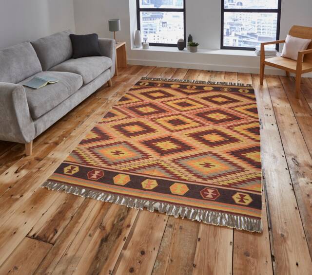 Gatta Traditional Hand Crafted Wool Area Rug - image 1