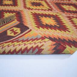 Gatta Traditional Hand Crafted Wool Area Rug - thumbnail 2