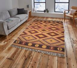 Gatta Traditional Hand Crafted Wool Area Rug - thumbnail 1