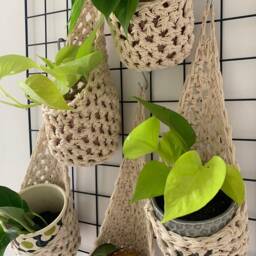 Small Cream Hanging Plant Pot Holder - Boho Wall Planter Indoor Houseplant Display - thumbnail 3