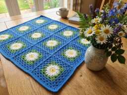 Crochet Baby Blanket, Daisy Granny Square Blanket - thumbnail 1