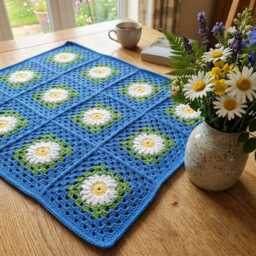 Crochet Baby Blanket, Daisy Granny Square Blanket - thumbnail 2