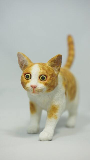 Our Neighborhood Cats(Cat Figurine - image 1