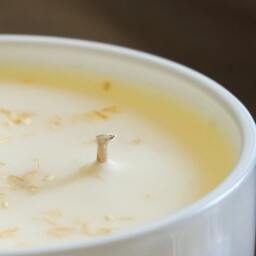 Lemongrass Aromatherapy Candle Large 3-Wick Soy Candle, Handmade in London - thumbnail 2