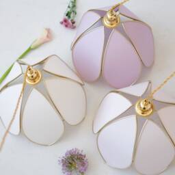 Simple Flower Pendant Light - Marshmallow & Gold - thumbnail 3