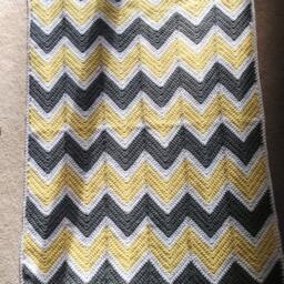 1 in Stock - Chevron Crochet Baby Blanket - thumbnail 2