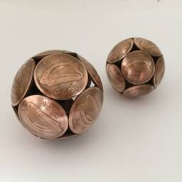 Irish Bronze 1P Or 2P Coin Ball - thumbnail 2