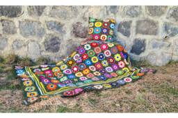 Green Crochet Afghan Bedspread Throw, Daisy Knitted Sofa Blanket Granny Square, Large Crochet Blanket, Mother Day Gift, Wedding Gift - thumbnail 1