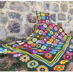 Green Crochet Afghan Bedspread Throw, Daisy Knitted Sofa Blanket Granny Square, Large Crochet Blanket, Mother Day Gift, Wedding Gift - thumbnail 2