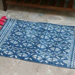 Handwoven Indigo Rug Traditional Indian Cotton Rug With Pink Pom-Poms - 2x3 Ft - thumbnail 4
