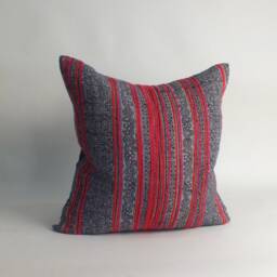 Vintage Hmong Batik Hemp Pillow Cover - Handwoven Tribal Textile Cushion - thumbnail 3