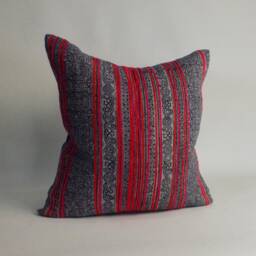 Vintage Hmong Batik Hemp Pillow Cover - Handwoven Tribal Textile Cushion - thumbnail 2