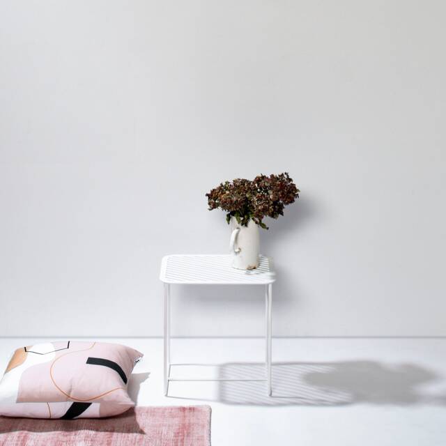 Side Table Made Of White Metal With Gridded Top Can Be Used As A Coffee Or Bedside - image 1