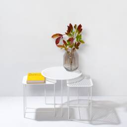 Side Table Made Of White Metal With Gridded Top Can Be Used As A Coffee Or Bedside - thumbnail 4