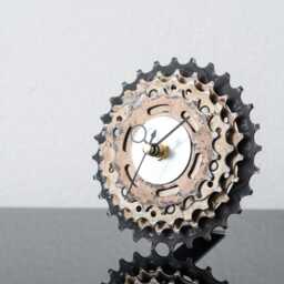 Unique Industrial Desk Clock Made Out Of Recycled Bicycle Gears, Perfect Gift For Cyclist Boyfriend Or Husband, Garage Office Decor - thumbnail 3