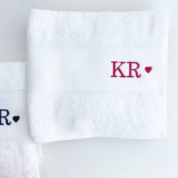 Personalized Embroidered Bath Towel, Valentine's Day Gift - thumbnail 4